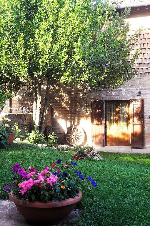 Bed & Breakfast B&B La Flora Siena